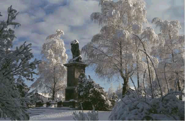 Lwendenkmal in Waakirchen im Winter